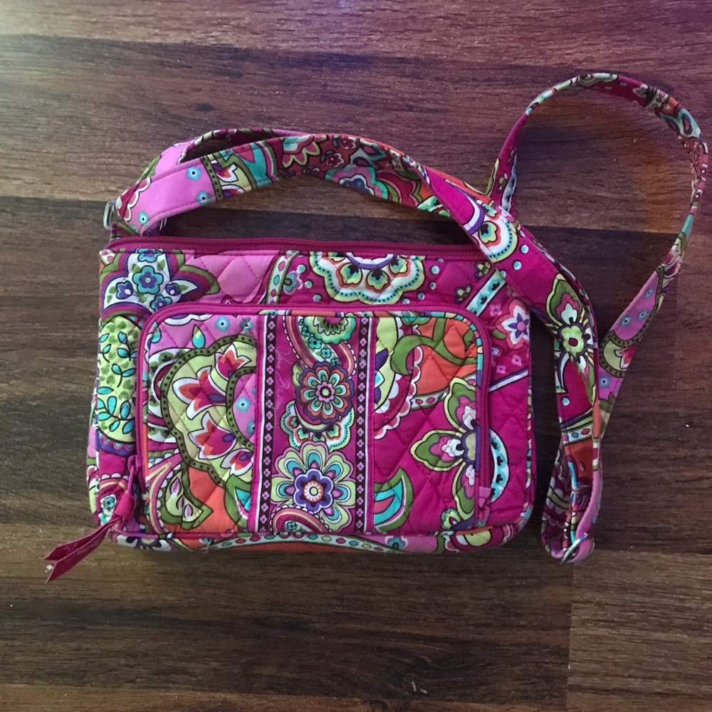 Cute pink Vera Bradley purse